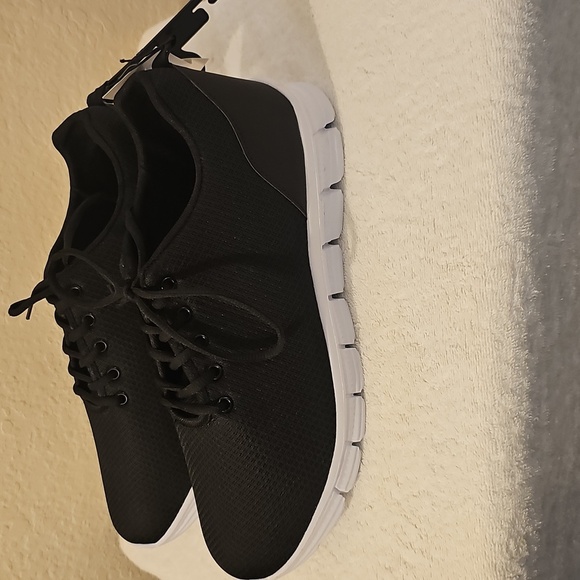 NEW Pro Player Men's Lace Up Athletic Shoe Size 12 Black/White - Picture 1 of 11